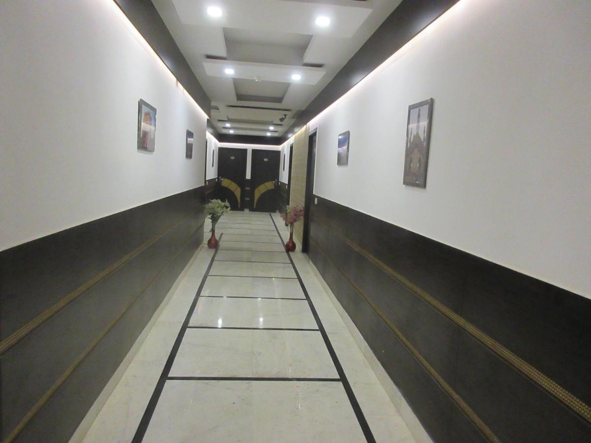 Riya Palace Агра Екстериор снимка